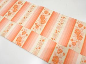 横段に薔薇・菊模様織り出し　袋帯